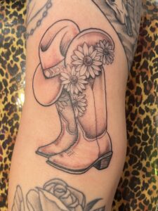 aces-tattoo-nikkis-constantapolis-artists-12